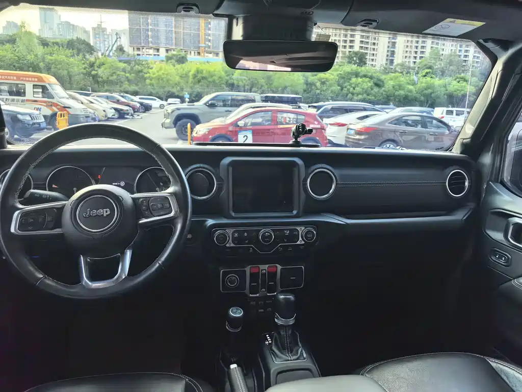 Jeep Wrangler PHEV — миниатюра 6