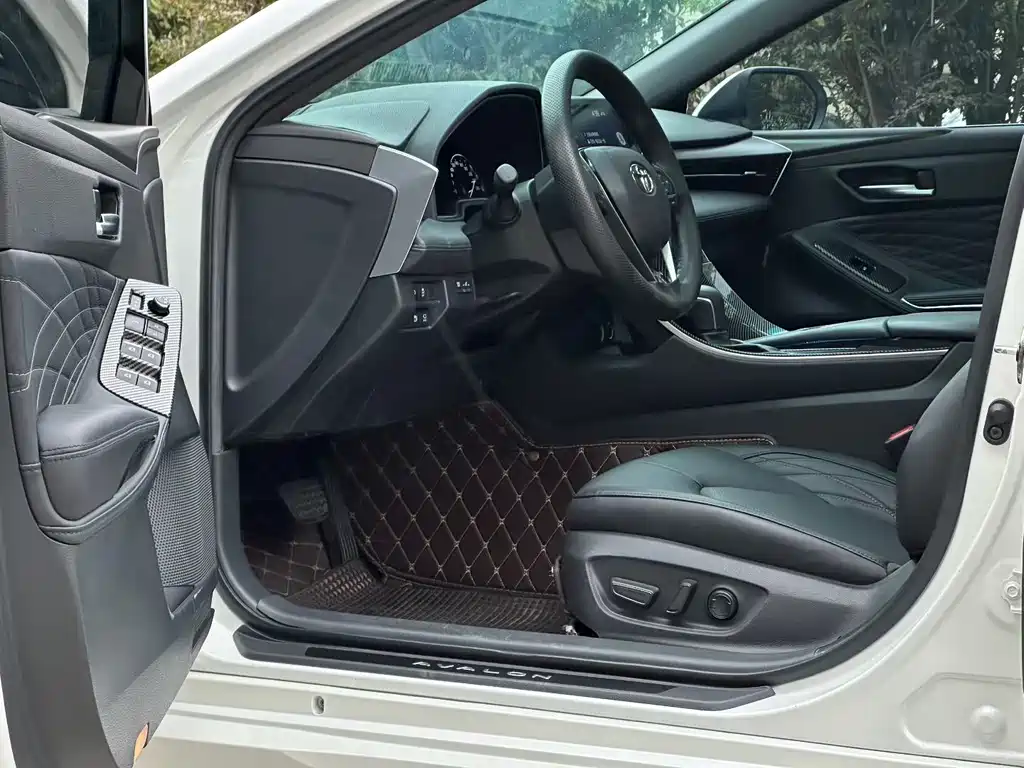 Toyota Avalon — миниатюра 5