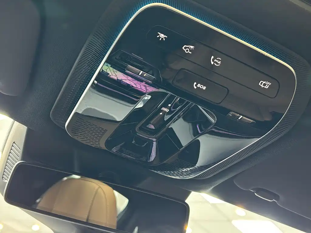 Mercedes-Benz E-Class — миниатюра 15