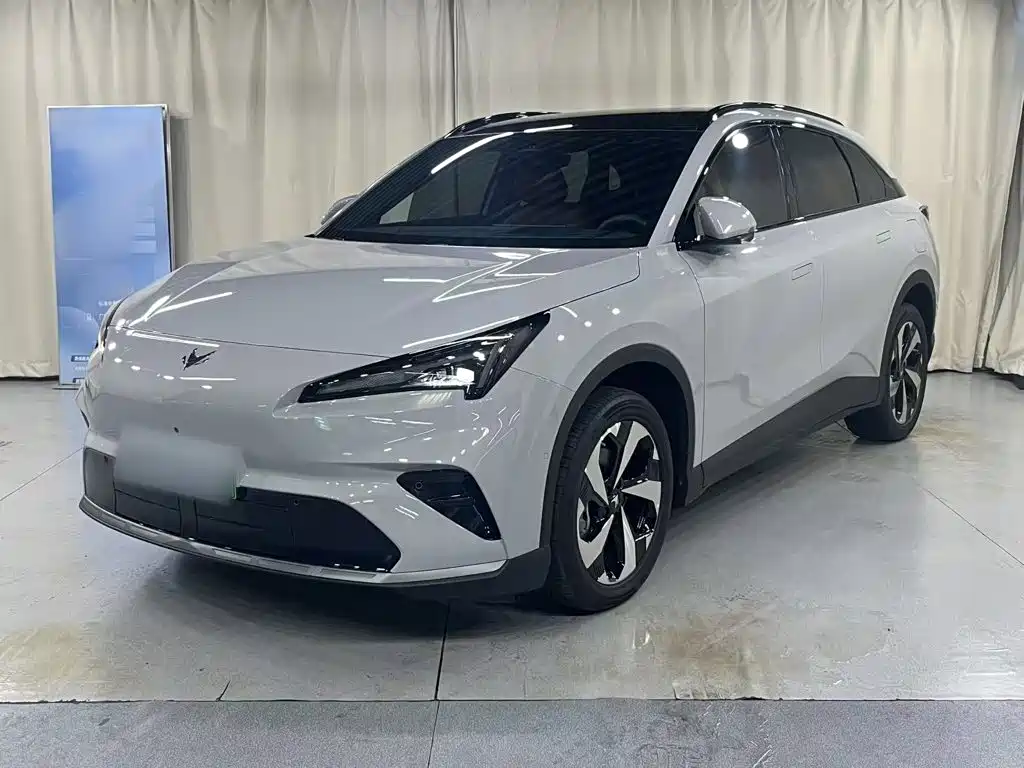 ARCFOX Alpha T5
