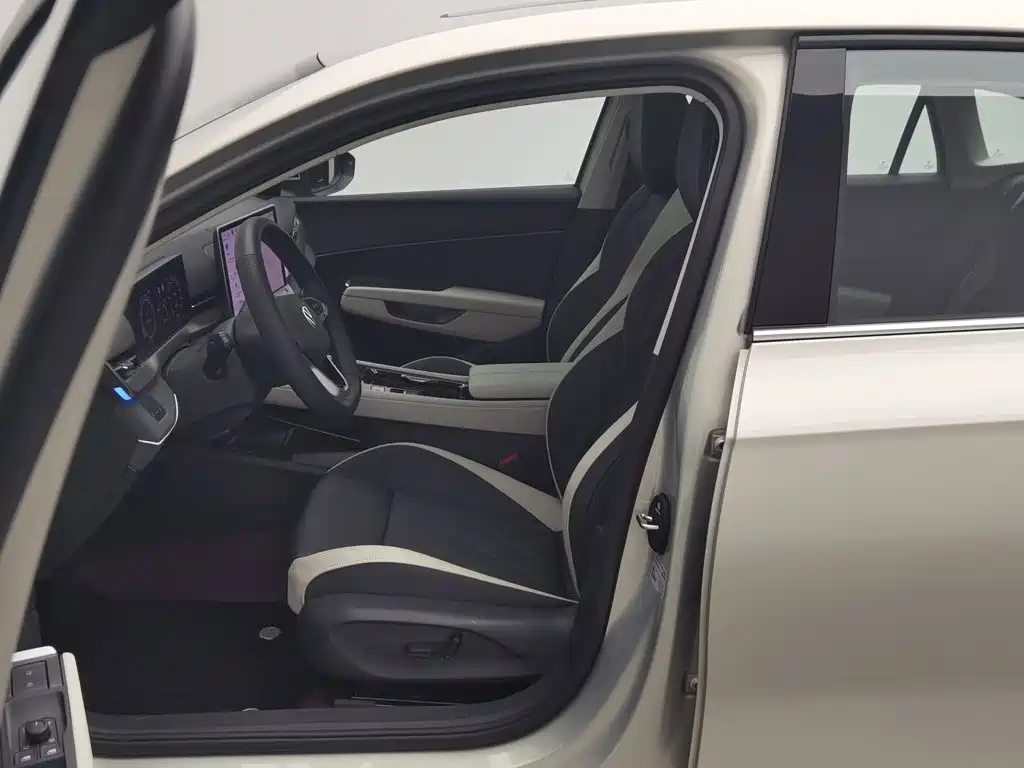 Volkswagen Sagitar — миниатюра 10