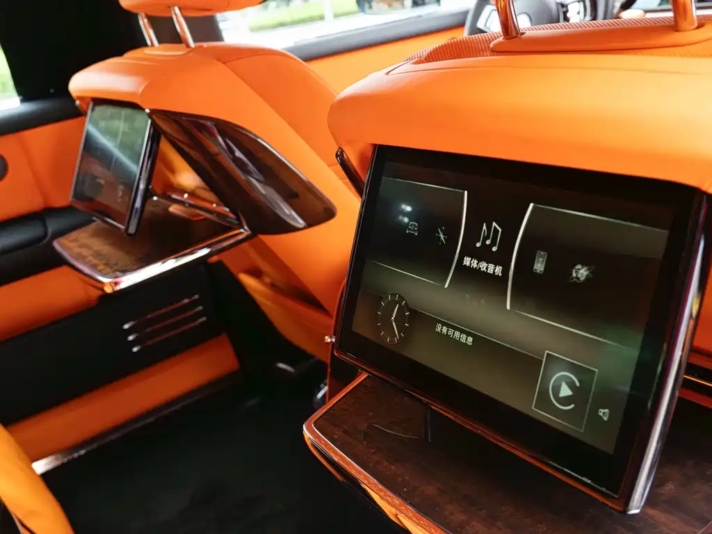Rolls-Royce Phantom — миниатюра 32