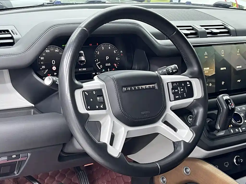 Land Rover Defender — миниатюра 4