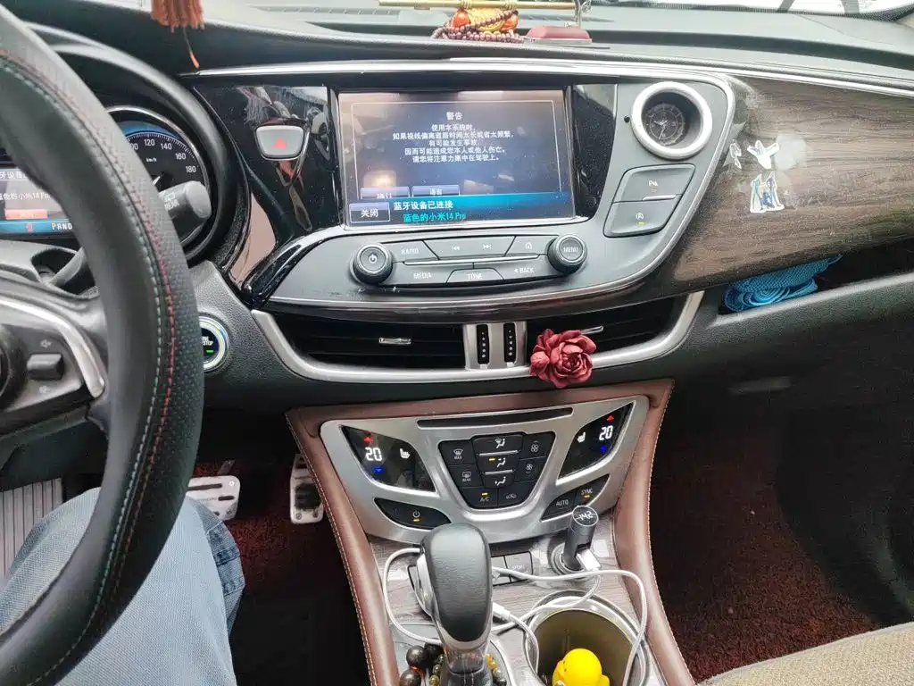 Buick Envision Plus — миниатюра 10