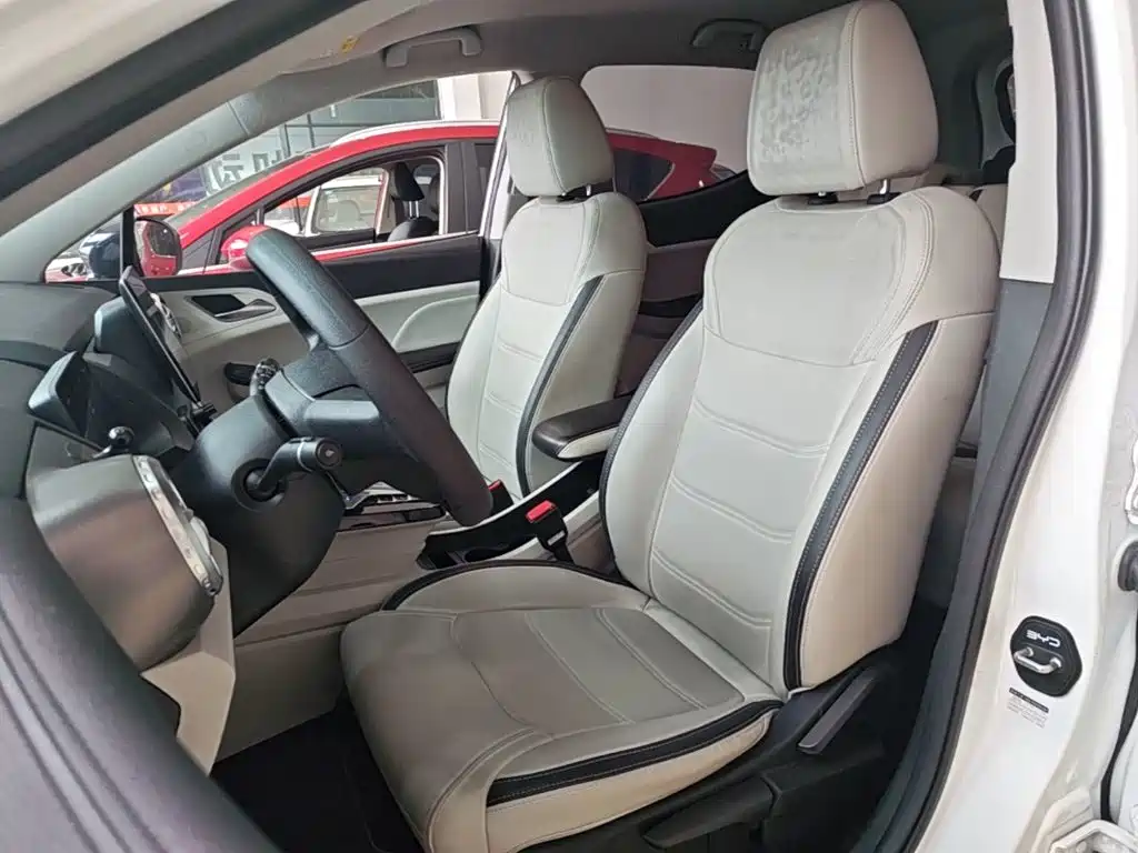 BYD Yuan Pro — миниатюра 15