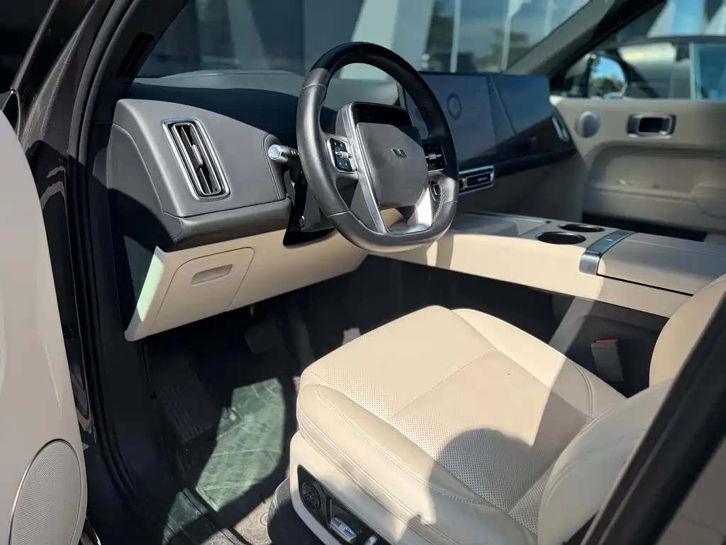 Li Auto Li L8 — миниатюра 7