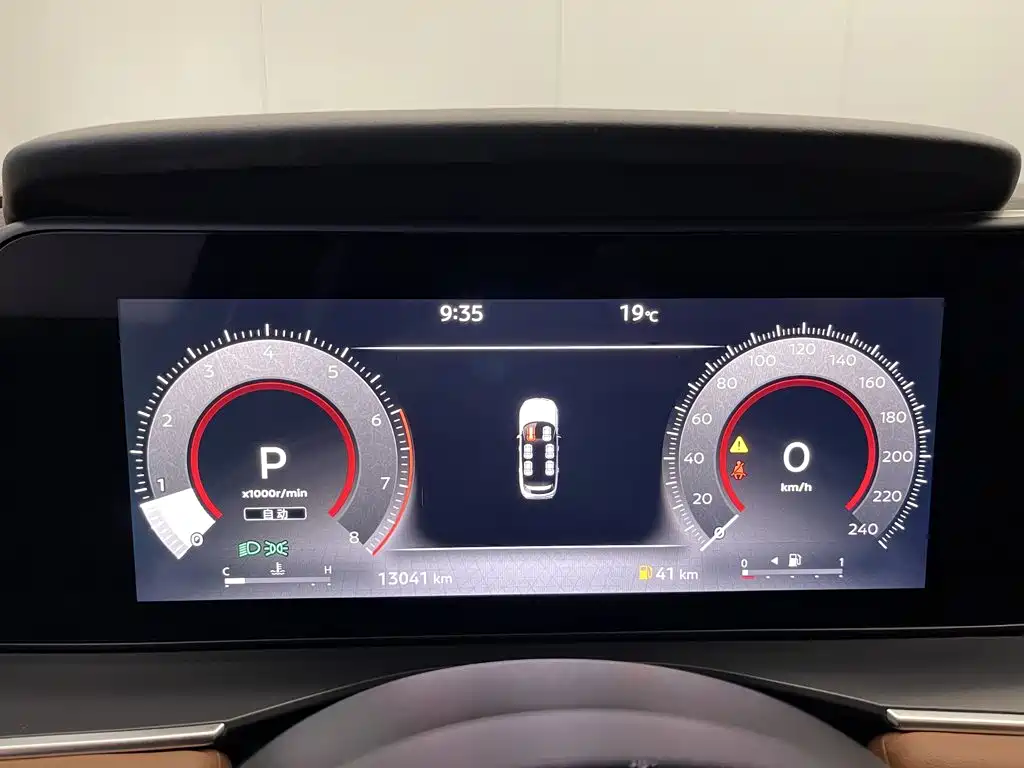 Nissan Teramont — миниатюра 15