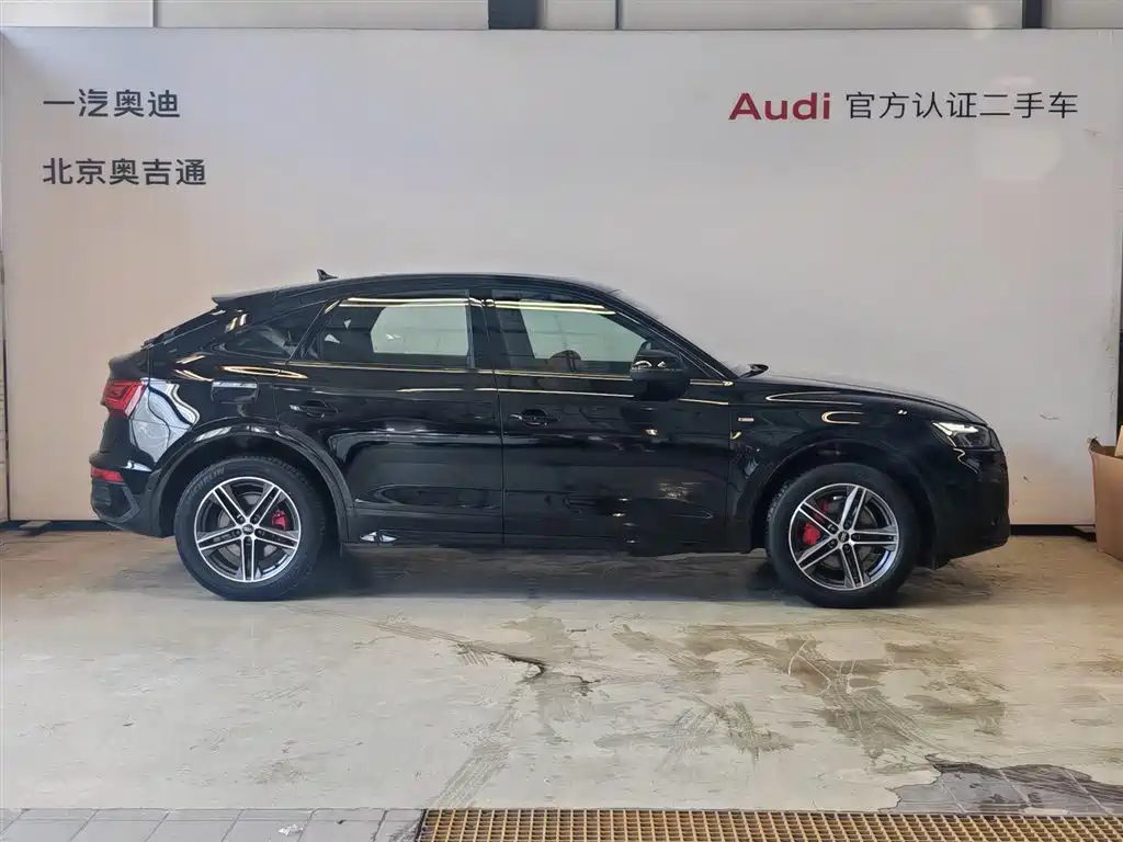 Audi Q5L Sportback — миниатюра 4