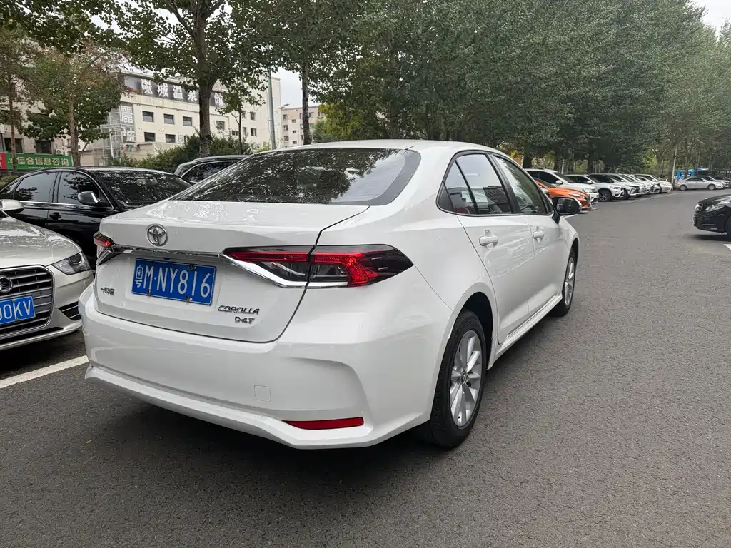 Toyota Corolla — миниатюра 5