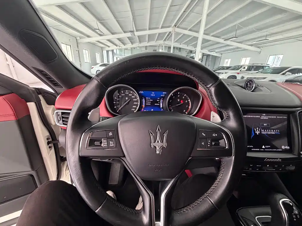 Maserati Levante — миниатюра 9