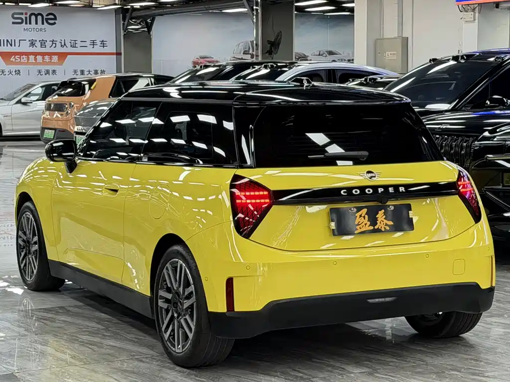 MINI MINI COOPER EV — миниатюра 7