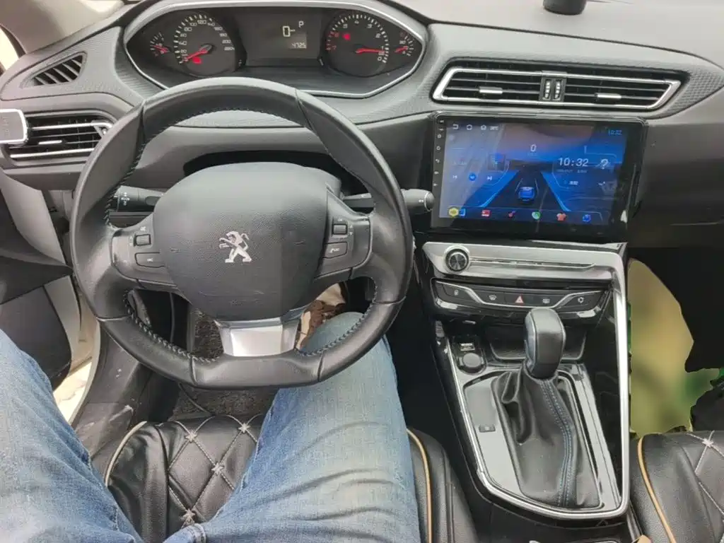 Peugeot 308 — миниатюра 10