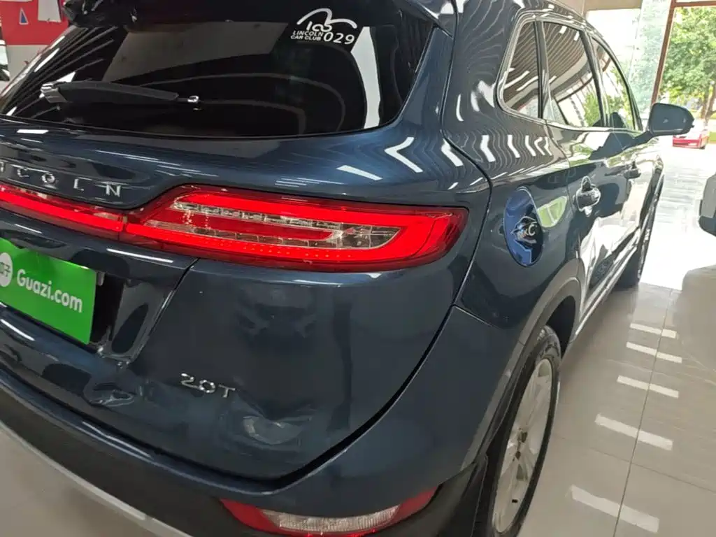 Lincoln MKC — миниатюра 8