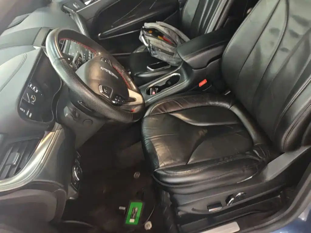 Lincoln MKC — миниатюра 15