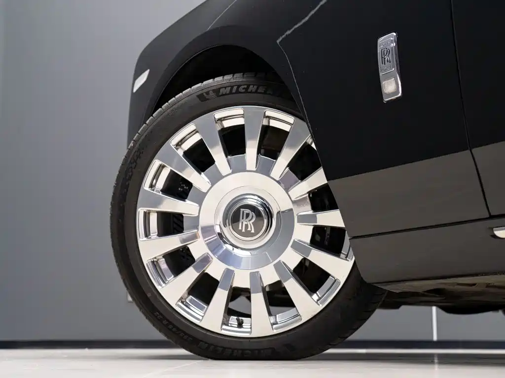 Rolls-Royce Phantom — миниатюра 5