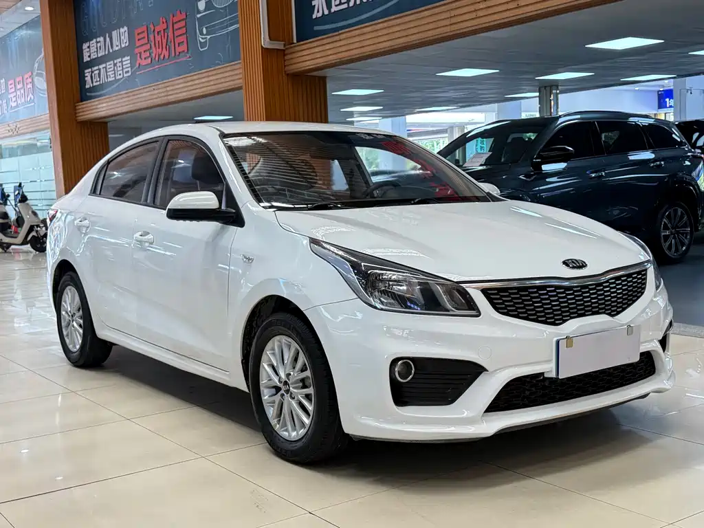 Kia K2 — миниатюра 3