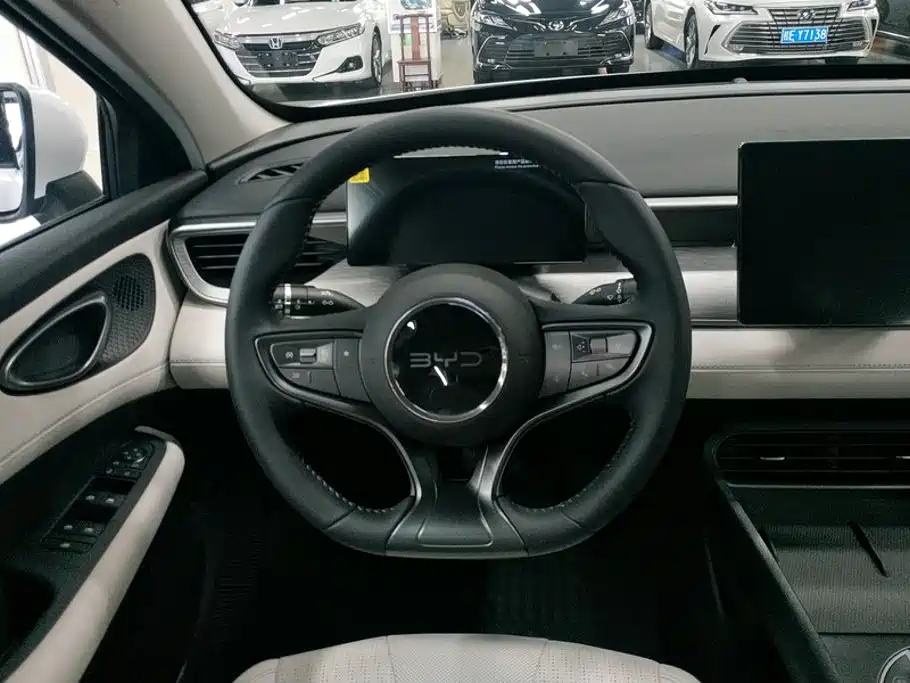 BYD Seal 05 DM-i — миниатюра 15