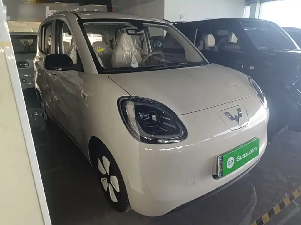 Wuling MINIEV — миниатюра 4