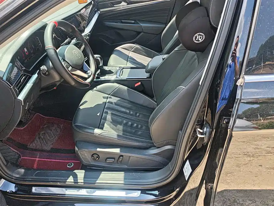 Volkswagen Passat 2022 330TSI Elite