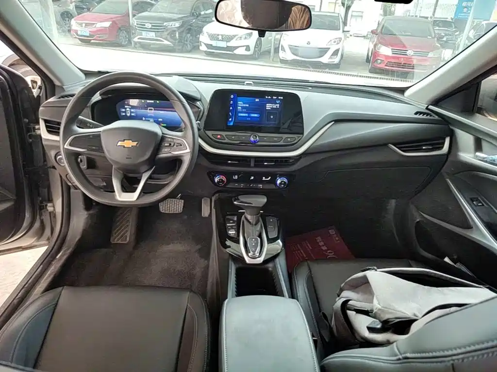 Chevrolet Menlo — миниатюра 10