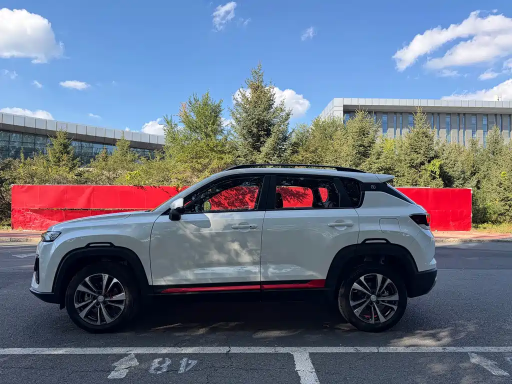 Changan CS35PLUS — миниатюра 8