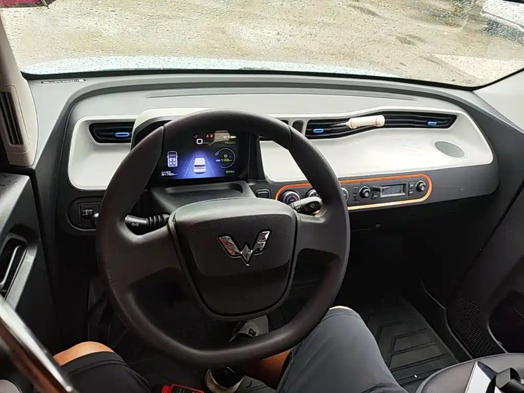 Wuling MINIEV — миниатюра 10