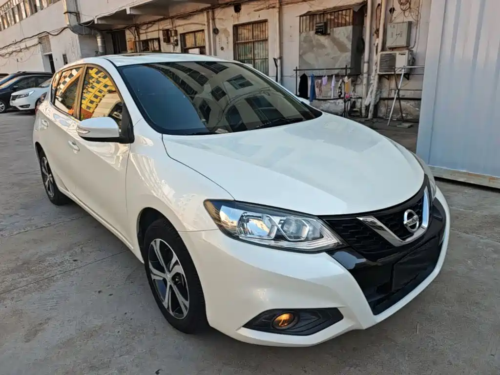 Nissan Tiida — миниатюра 4