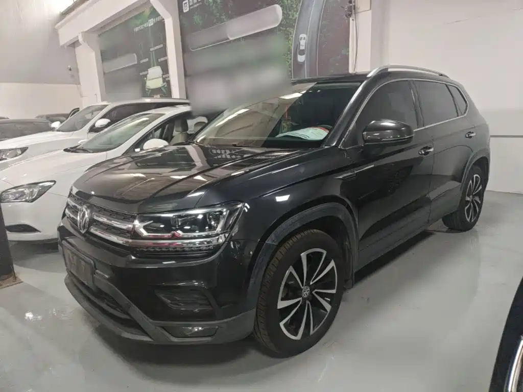 Volkswagen Tharu