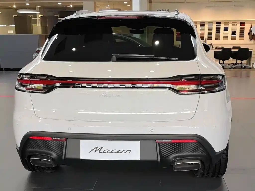 Porsche Macan — миниатюра 11