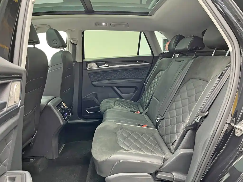 Volkswagen Teramont — миниатюра 15