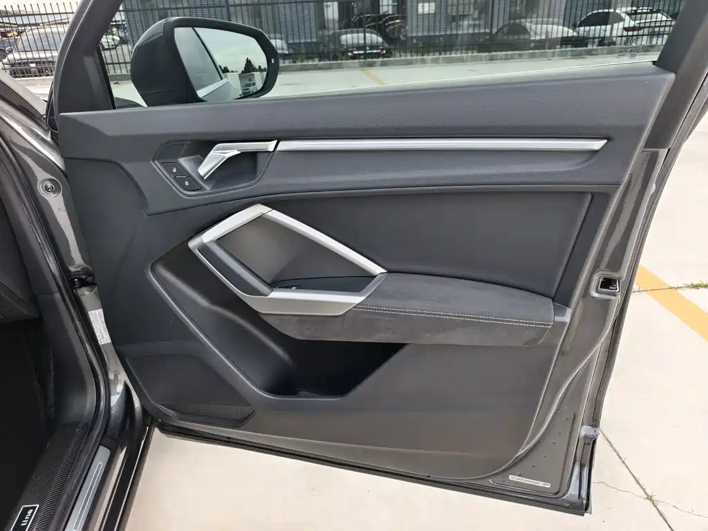 Audi Q3 — миниатюра 14