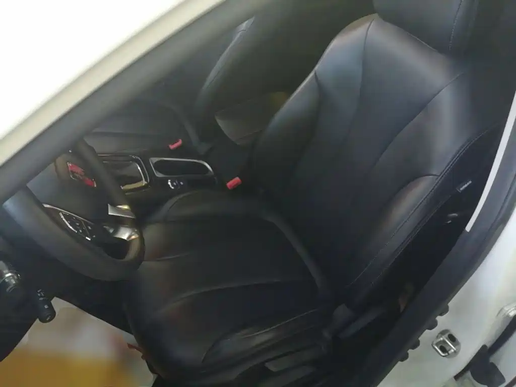 Roewe i5 — миниатюра 15
