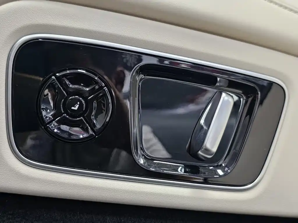 Li Auto Li L7 — миниатюра 20