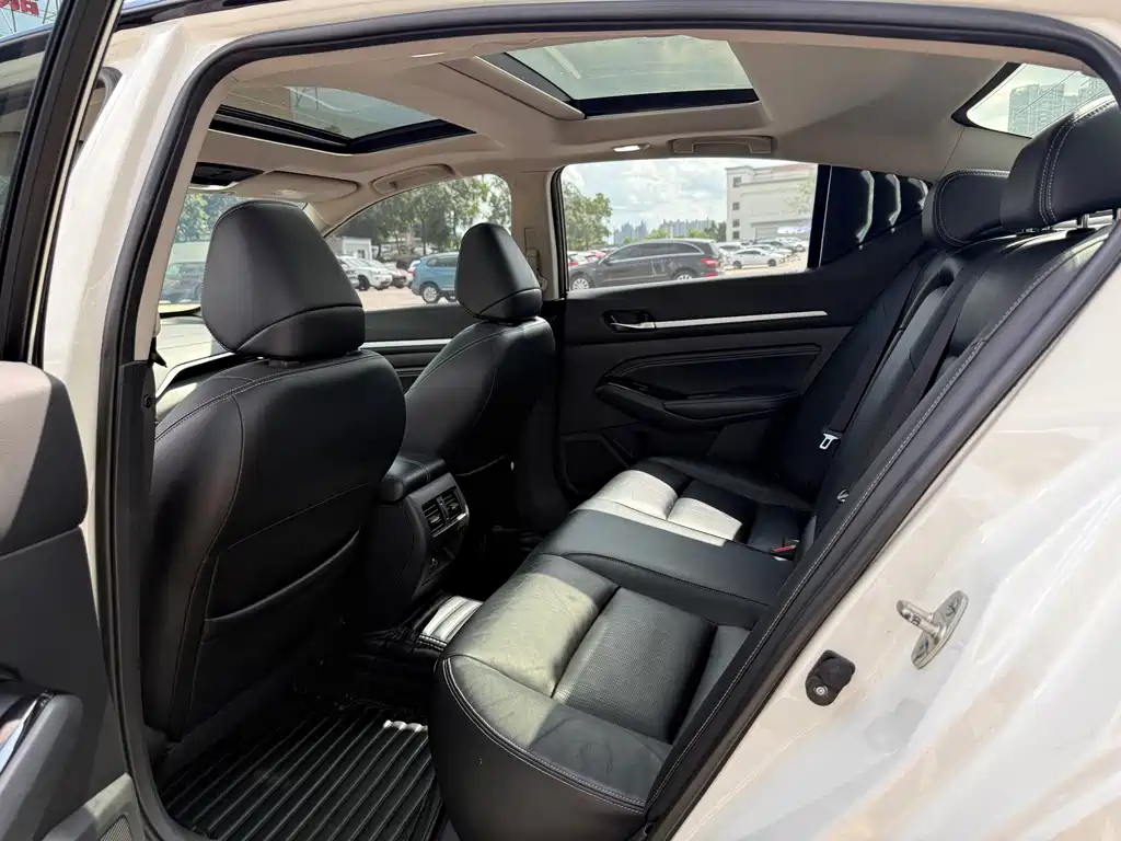 Nissan Teana — миниатюра 8
