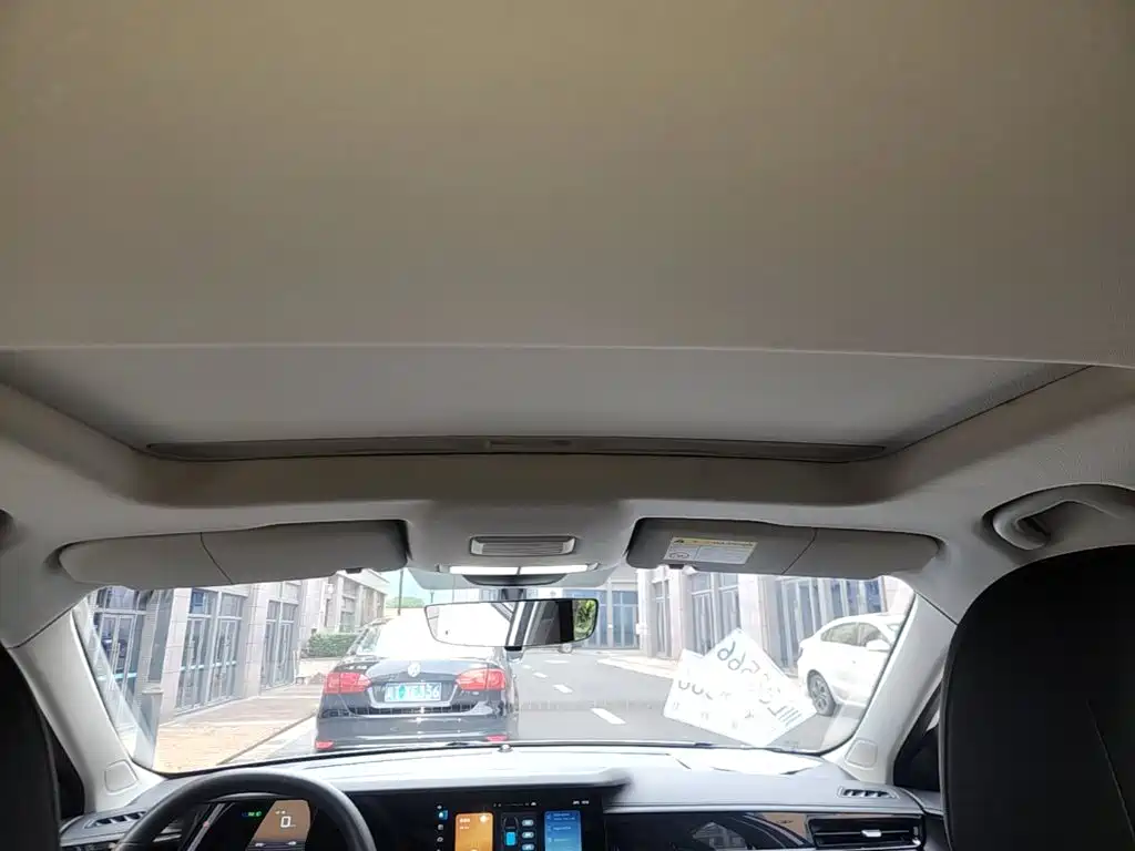 Roewe i5 — миниатюра 18