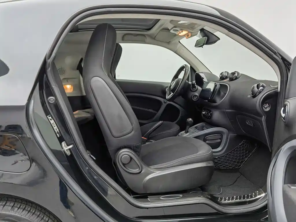 smart Smart Fortwo — миниатюра 23