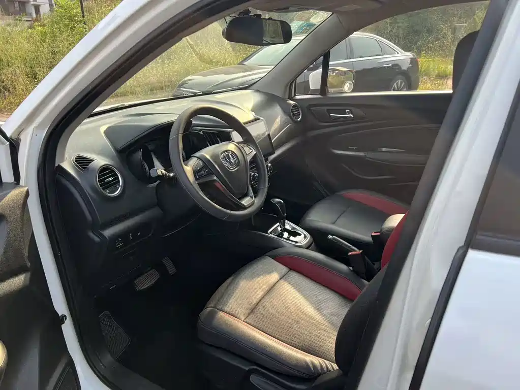 Changan CS15 — миниатюра 4