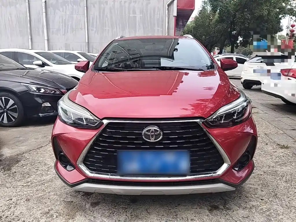 Toyota Yaris L — миниатюра 3