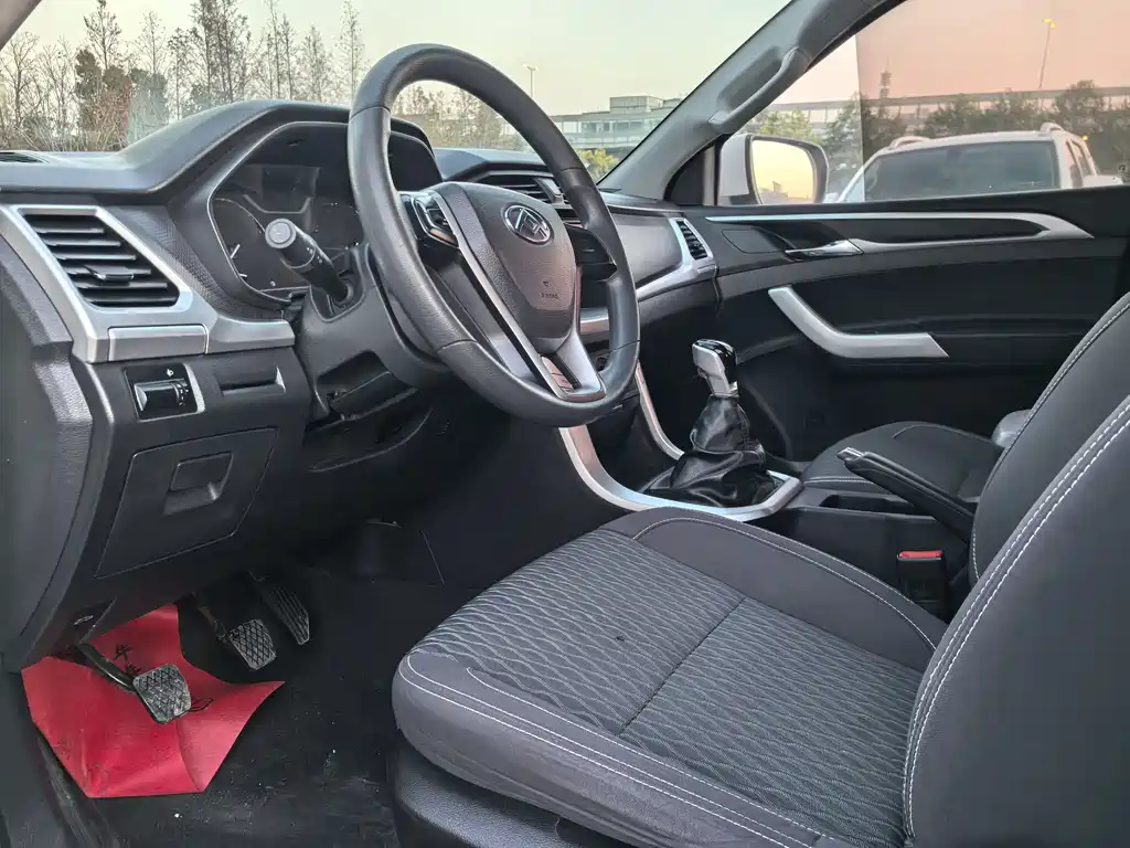 SAIC MAXUS CHASE T60