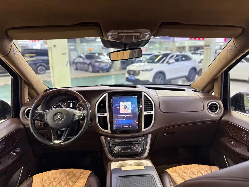 Mercedes-Benz Vito (Import) — миниатюра 8