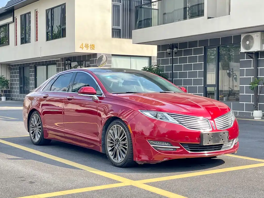 Lincoln MKZ — миниатюра 3