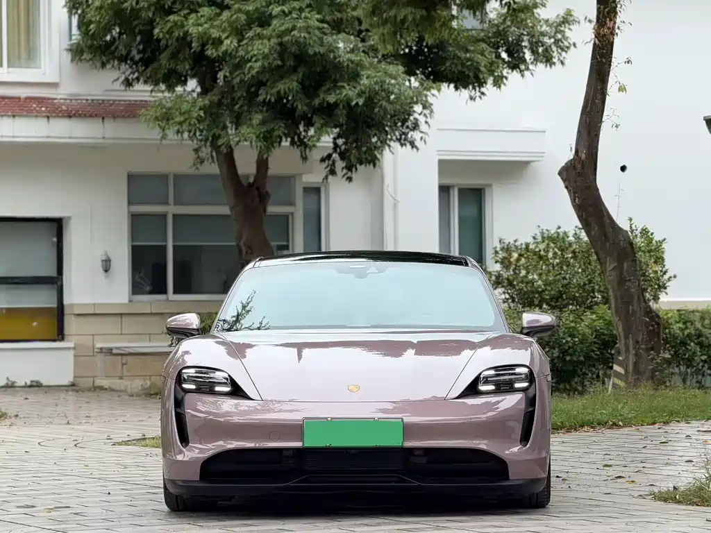 Porsche Taycan — миниатюра 2
