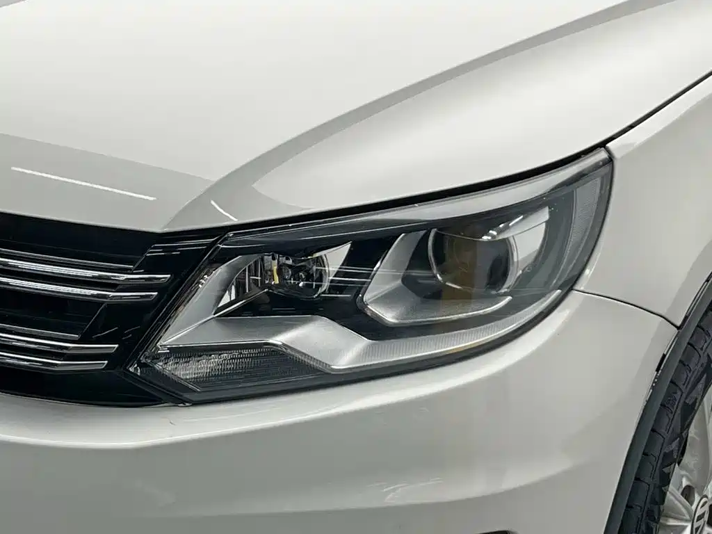 Volkswagen Tiguan — миниатюра 9