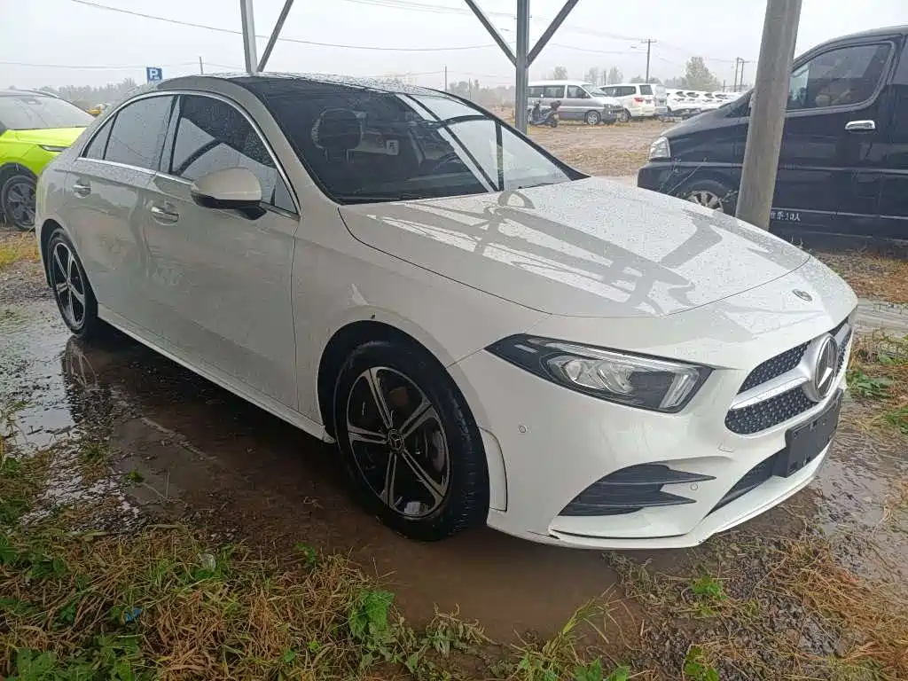 Mercedes-Benz A-Class — миниатюра 3