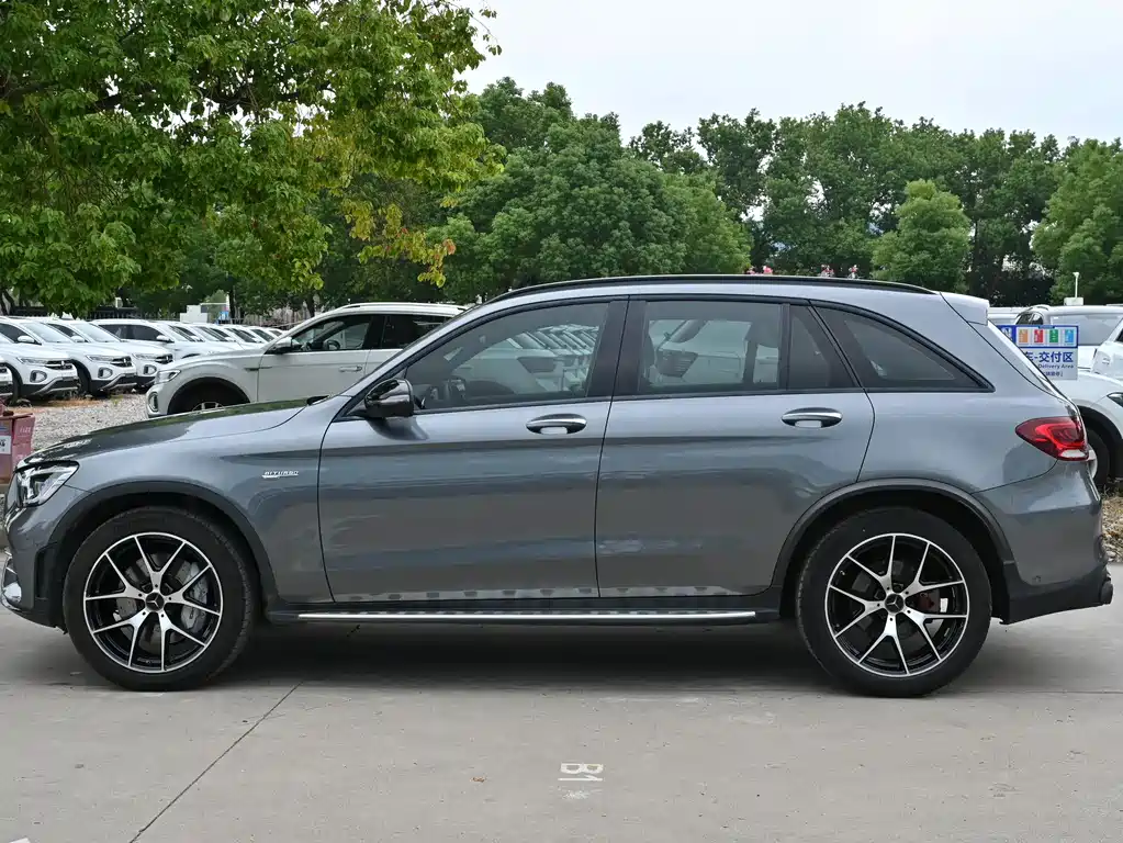 Mercedes-Benz GLC AMG — миниатюра 2