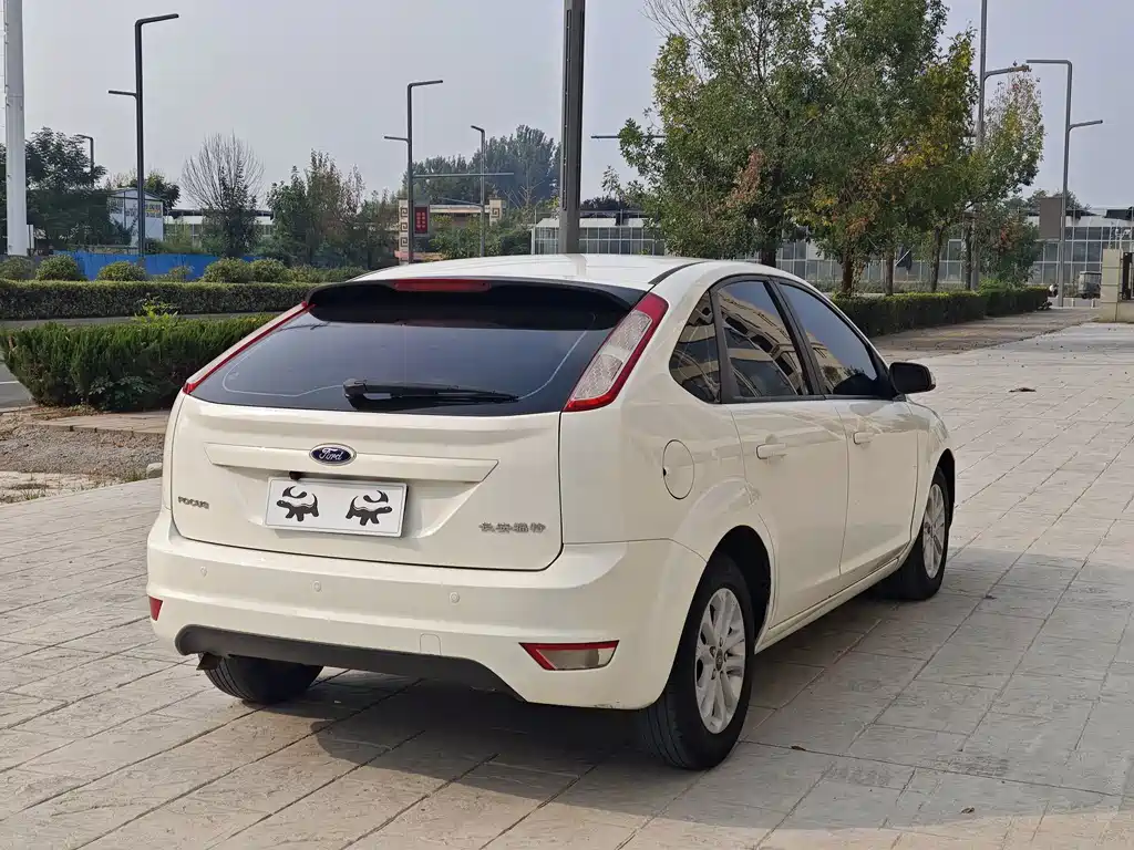 Ford Focus — миниатюра 7