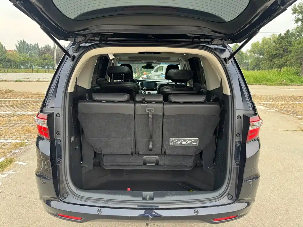 Honda Odyssey — миниатюра 8