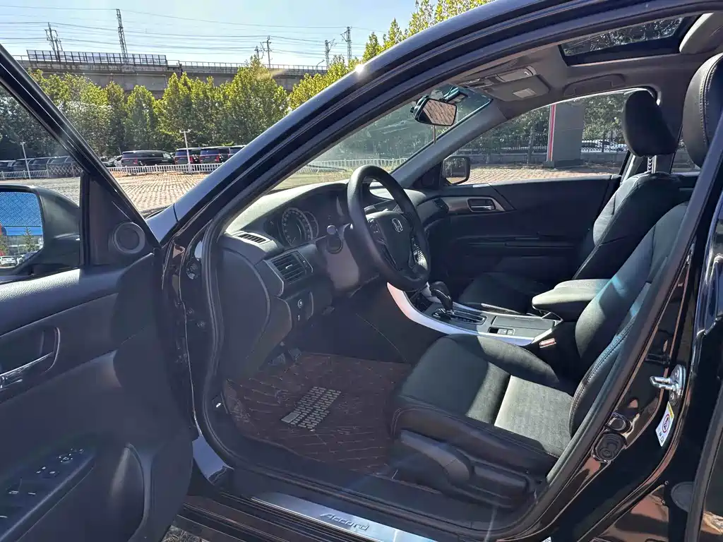 Honda Accord — миниатюра 3