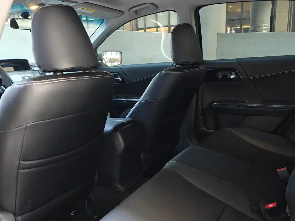 Honda Accord — миниатюра 4