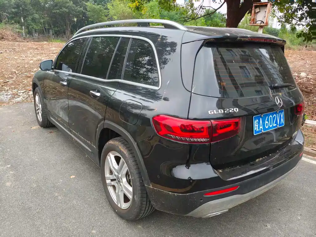 Mercedes-Benz GLB — миниатюра 2